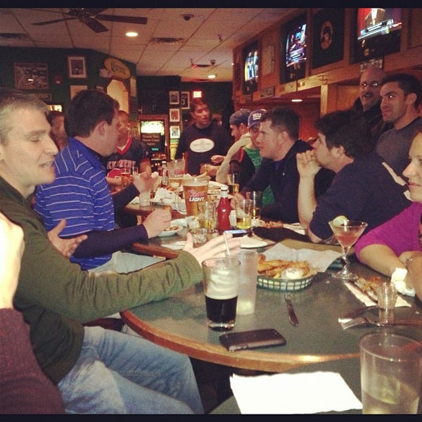 Photo taken at Finnegan&#39;s Bar and Grill by Matthew W. on 11/23/2012