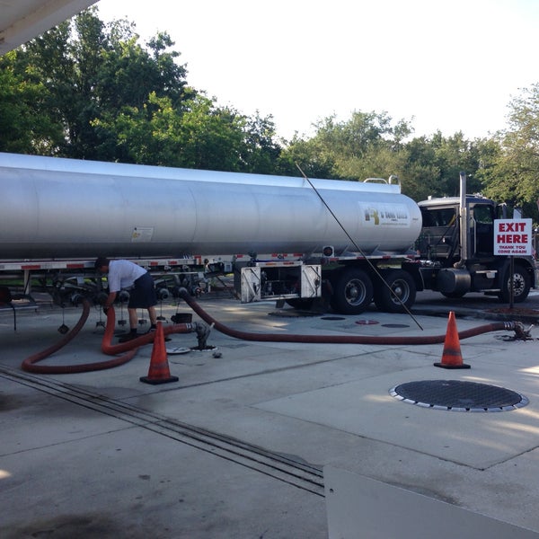 BJ's Wholesale Gas Station Gas Station in Greater Arlington