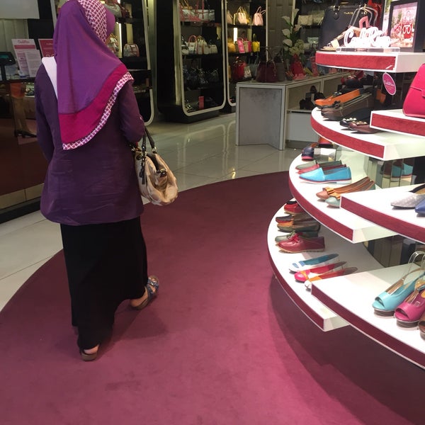 Carlo Rino Mahkota Parade