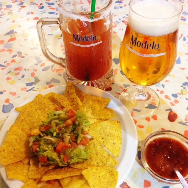 Photo taken at Café Chapultepec by Àlex C. on 3/7/2014