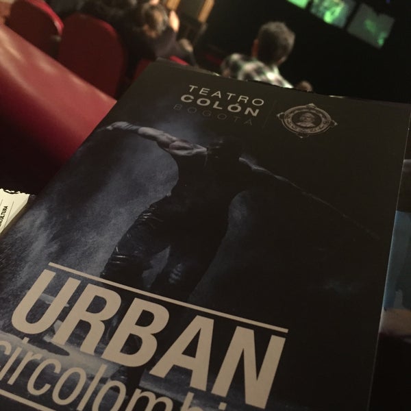 Foto scattata a Teatro Colón da JF il 12/24/2015