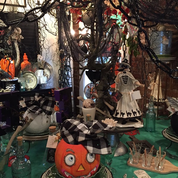 Nell Hills (Now Closed) Furniture / Home Store