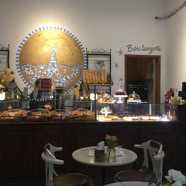 Le Moulin de la Fleur Bakery in Buenos Aires