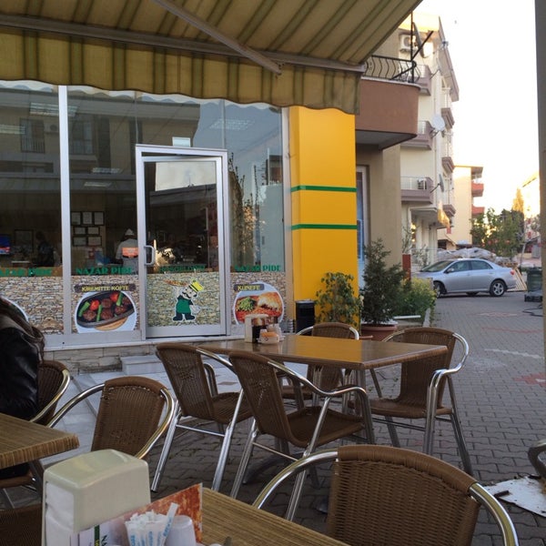 Kucuk Aga Pide Corba Kebap