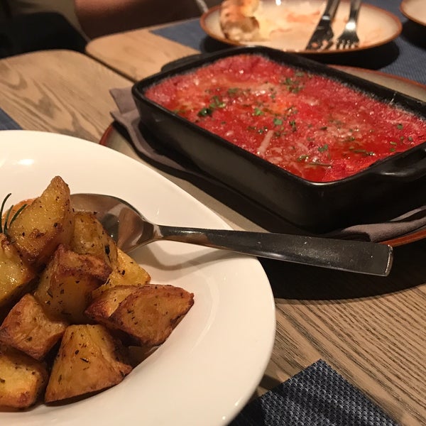 Foto diambil di Namo Pizzeria &amp; Italian Restaurant oleh でっちん pada 9/18/2019