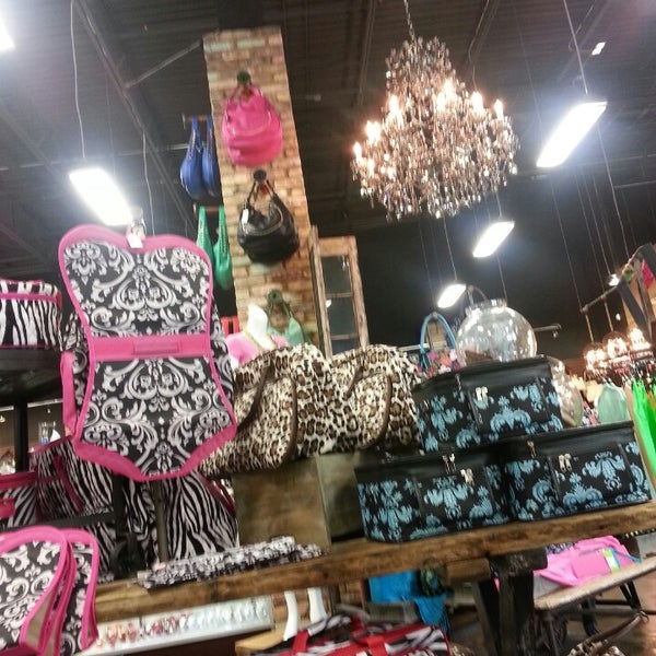 Dustee's fashion hotsell accessories & jewelry