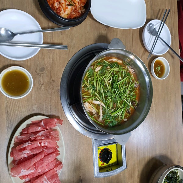 홍두깨 칼국수 마당 - 한남동 - 용산구 대사관로31길 19-6에서의 사진