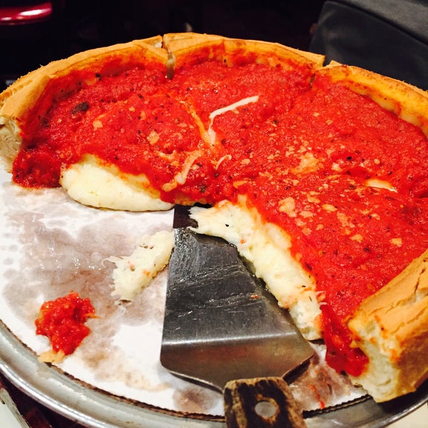 Photo taken at Giordano&#39;s by COGITO on 7/25/2015