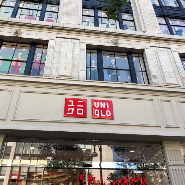 Street view of the UNIQLO store on Oxford Street London UK August 2010  Stock Photo  Alamy