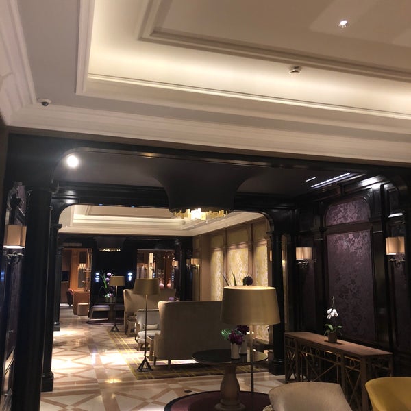 Photo taken at Hôtel Rochester by Ibra on 8/24/2018