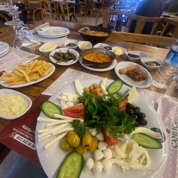1/23/2022에 Alpha님이 Çamlıca Restaurant Malatya Mutfağı에서 찍은 사진