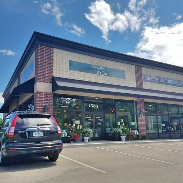 Trellis West Erie 2 visitors