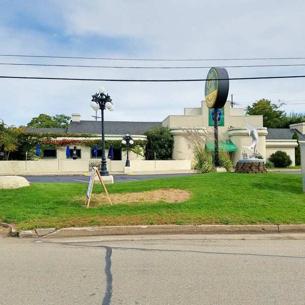 Joe Roots Grill (Now Closed) Seafood Restaurant in Erie