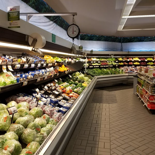 Tops Market Store 601 Erie, PA