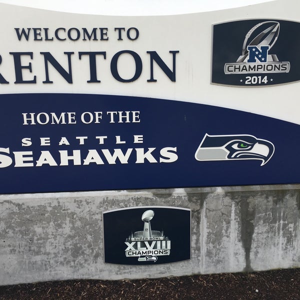 Photo taken at Virginia Mason Athletic Center - Seahawks Headquarters by Nicole H. on 3/28/2016