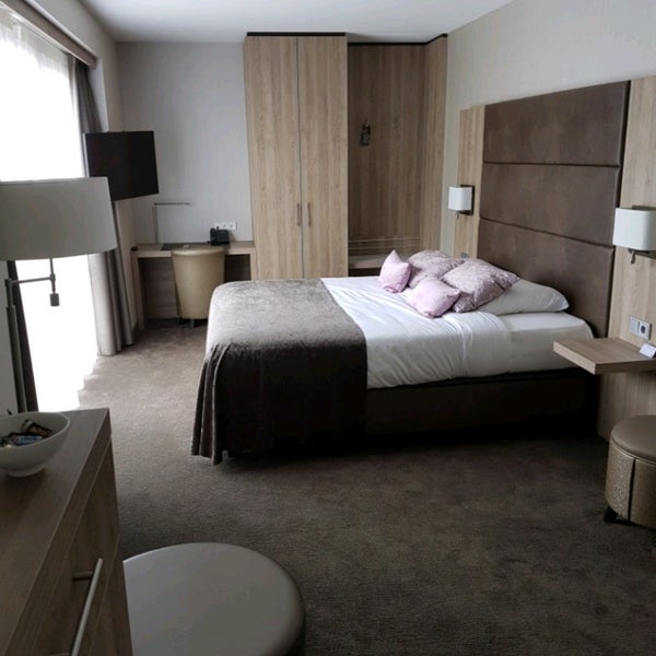Van Der Valk Hotel - Hotel Princeville - Princenhage - 43 tips from ...