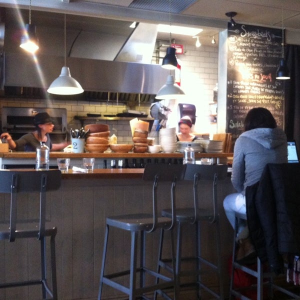 รูปภาพถ่ายที่ Beaufort Café โดย Florent B. เมื่อ 3/2/2014
