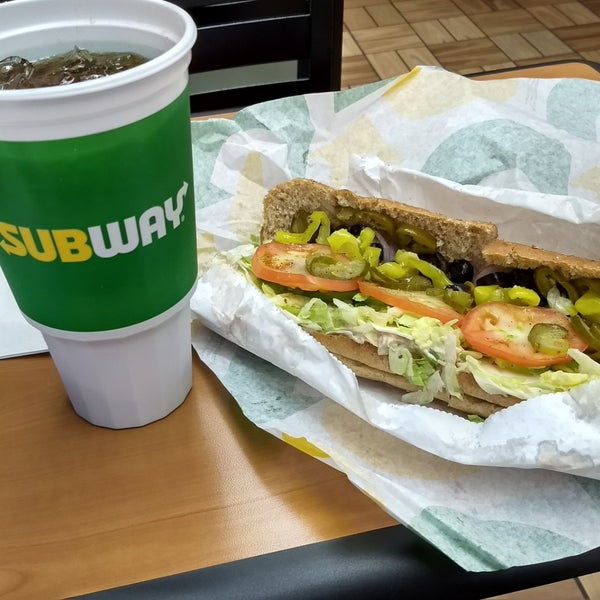 Subway Sandwich Place in Honolulu