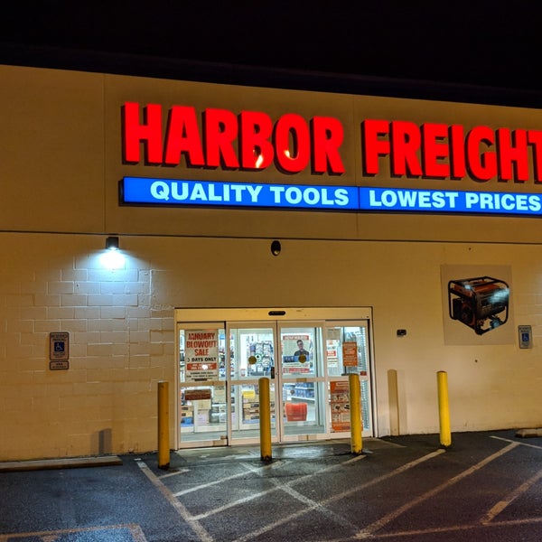 Harbor Freight Tools Hardware Store in Edmonds