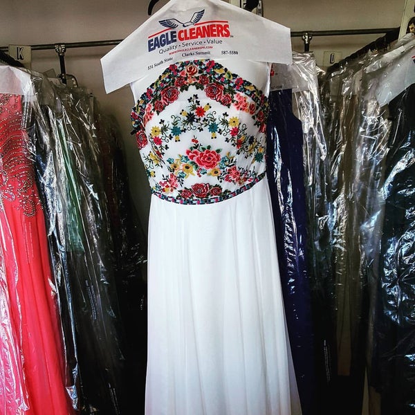 Eagle Cleaners Laundry Service in Clarks Summit