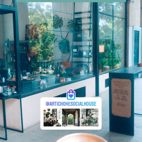 รูปภาพถ่ายที่ Artichoke Coffee Shop โดย Carina E. เมื่อ 5/30/2020