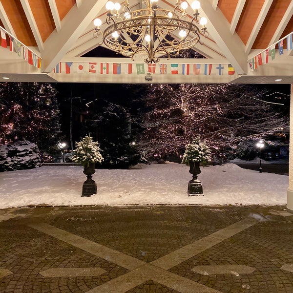 1/19/2020 tarihinde Nicolas B.ziyaretçi tarafından Gstaad Palace Hotel'de çekilen fotoğraf