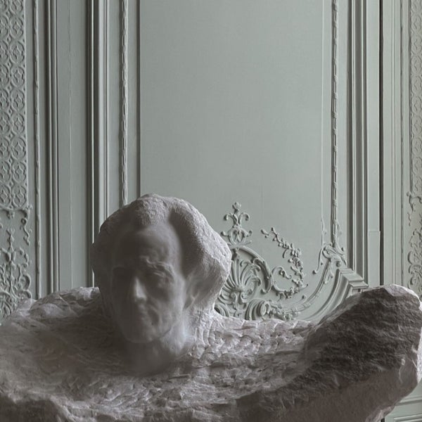 Foto diambil di Musée Rodin oleh Barbara C. pada 10/2/2023