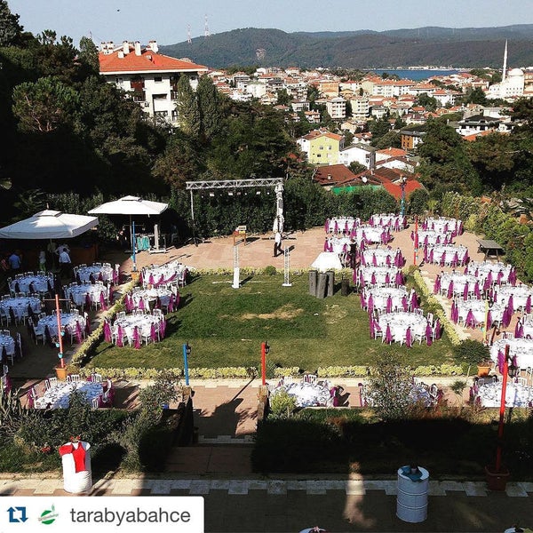 8/29/2015にEda B.がTarabya Bahçeで撮った写真