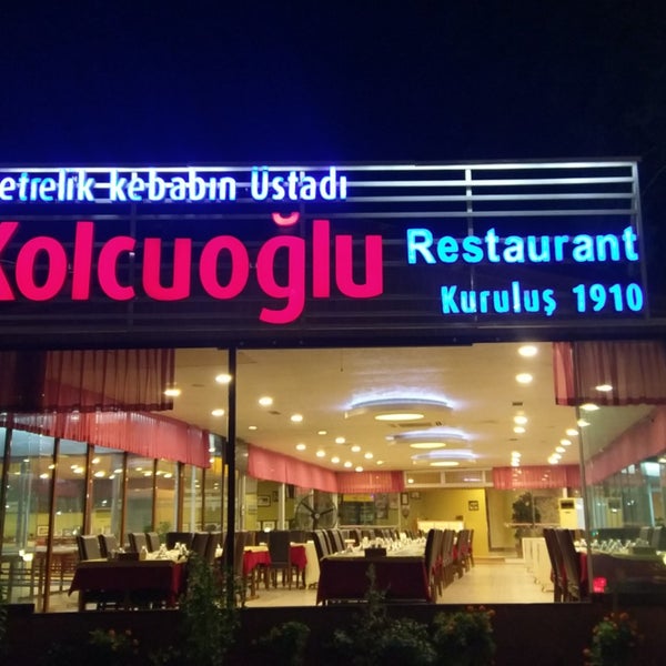 Foto tirada no(a) Kolcuoğlu Restaurant por Müjdat K. em 10/2/2018