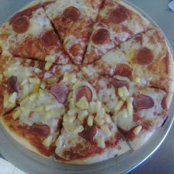 Pizza Gallery Pizzeria in Burien