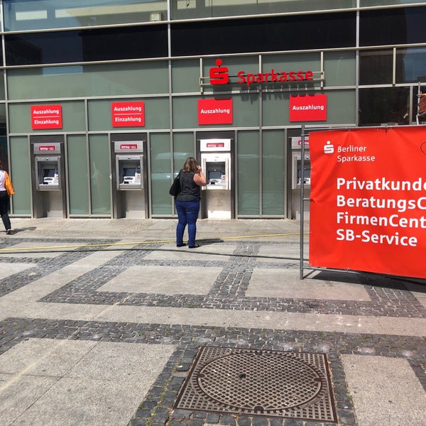 Berliner Sparkasse Alexanderplatz 6 tips de 706 visitantes