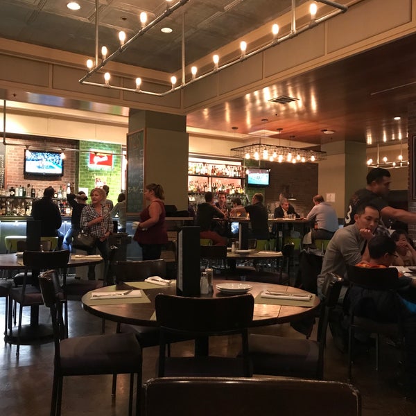 11/16/2017にFlorian S.がThree Restaurant &amp; Barで撮った写真