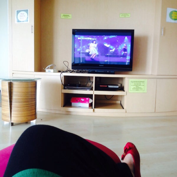 Maybank Group Bukit Jelutong Bank