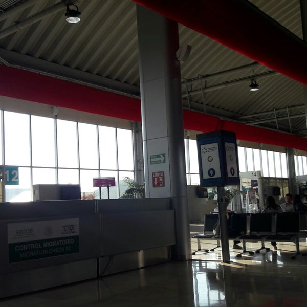 Foto diambil di Aeropuerto Internacional Lic. Adolfo López Mateos (TLC) oleh Eric H. pada 3/28/2018