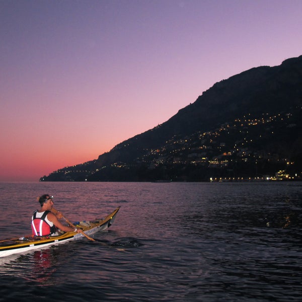 Foto tirada no(a) Amalfi Kayak Tours, Italy por Amalfi Kayak Tours, Italy em 1/13/2015