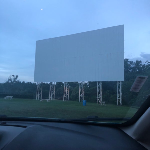 Silvermoon Drive In Theatre - Drive-in Theater in Lakeland