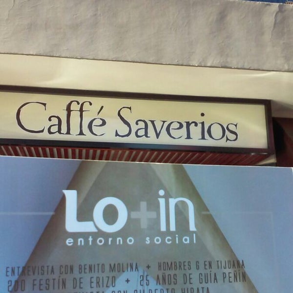 Foto tirada no(a) Caffe Saverios por Lo+in em 1/16/2015