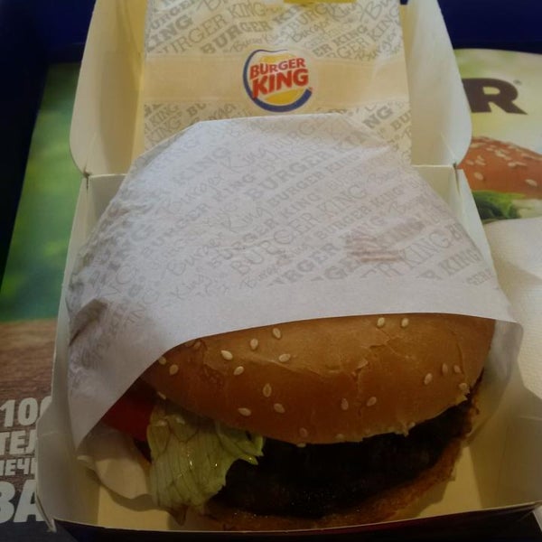Foto tirada no(a) Burger King por Pilie Fain W. em 8/15/2015