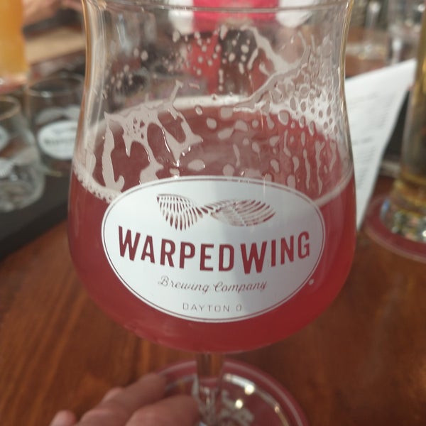 3/6/2021에 Greg님이 Warped Wing Brewing Co.에서 찍은 사진