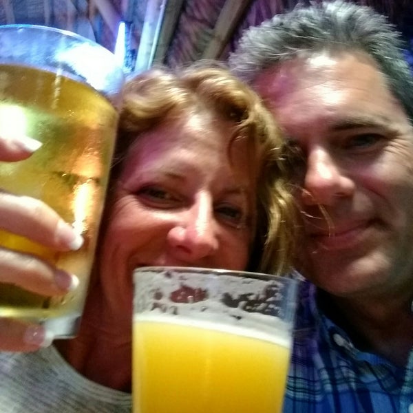 Foto tomada en Siesta Key Oyster Bar  por Greg el 4/7/2018