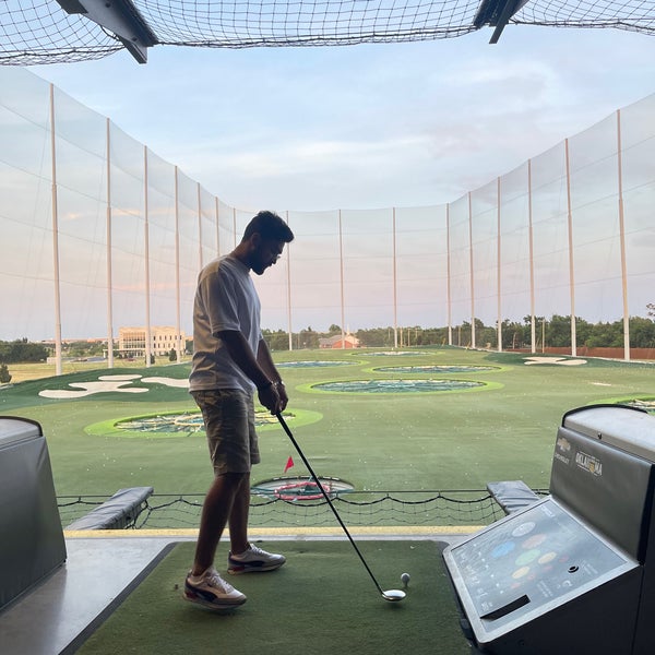 Photo taken at Topgolf by . on 7/4/2022