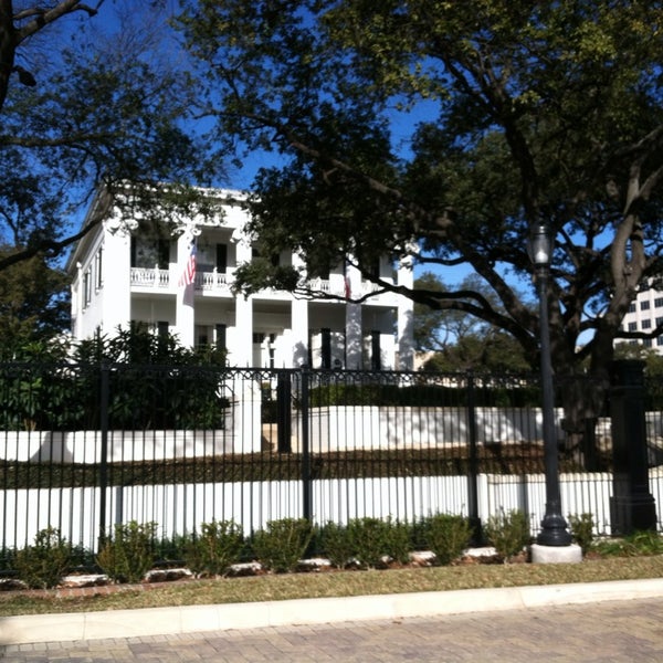 Texas Governor's Mansion - Downtown Austin - Austin, TX