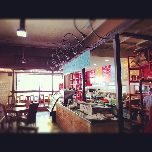 Das Foto wurde bei Roque Rosito Café Gourmet von N3T1O am 11/30/2012 aufgenommen