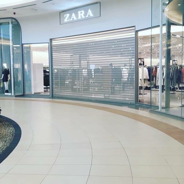 ZARA - Clothing Store in Sint-Niklaas