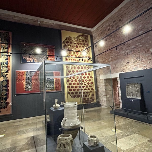 Foto diambil di Türk ve İslam Eserleri Müzesi oleh Rıza Y. pada 1/18/2023