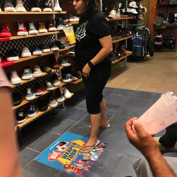 Journeys Shoe Store in National City
