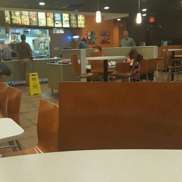 Taco Bell Fast Food Restaurant in Yuma