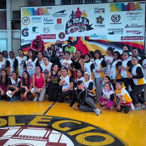 Das Foto wurde bei Colegio Alemán de Torreón von RockSport F. am 11/10/2013 aufgenommen