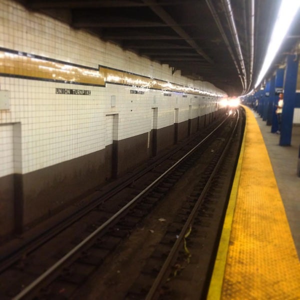 Photos at MTA Subway - Union Tpke/Kew Gardens (E/F) - Kew Gardens, NY