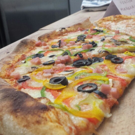 Foto scattata a Tomasso - New York Pizza da Ignasi G. il 3/4/2014